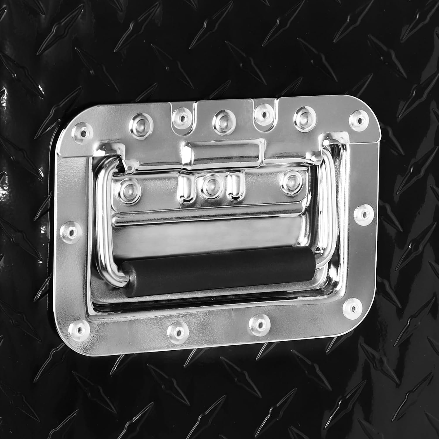 FORWODE 39 Inch Aluminum Truck Tool Box Lockable Truck Bed Tool Box Waterproof Truck Bed Storage Box with Gas Struts & Side Handle Truck Tool Chest for Pickup, Truck Bed, RV, Trailer & Garage (Black) - Image 6